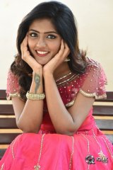 Eesha Rebba At Ami Thumi Movie Pre Release Function